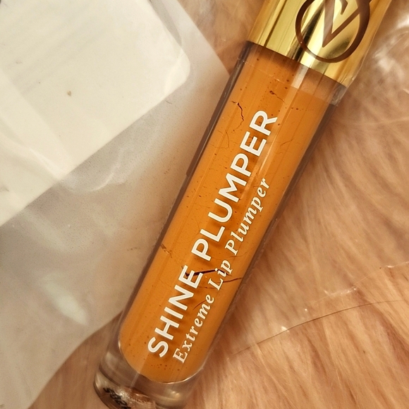Brand New VICTORIA'S SECRET SHINE PLUMPER Lip Color - Picture 3 of 3